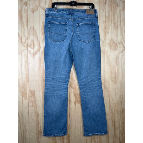 American Eagle AirFlex+ Slim Bootcut Jeans Men 33x30 Light Wash 5 pockets - Picture 5 of 8